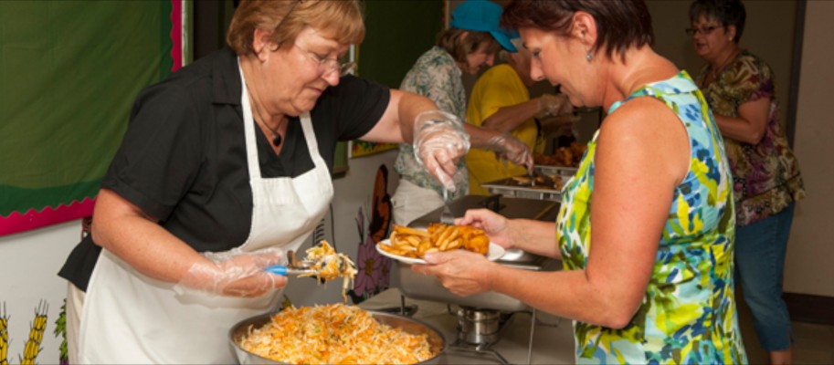 slide_WPUCFishFry22AUG12-1018